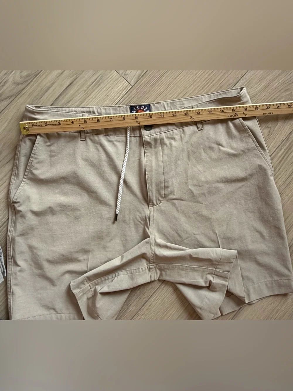 Faherty All Day Shorts Men's Casual Drawstring 7” Shorts - Beige Sz 36